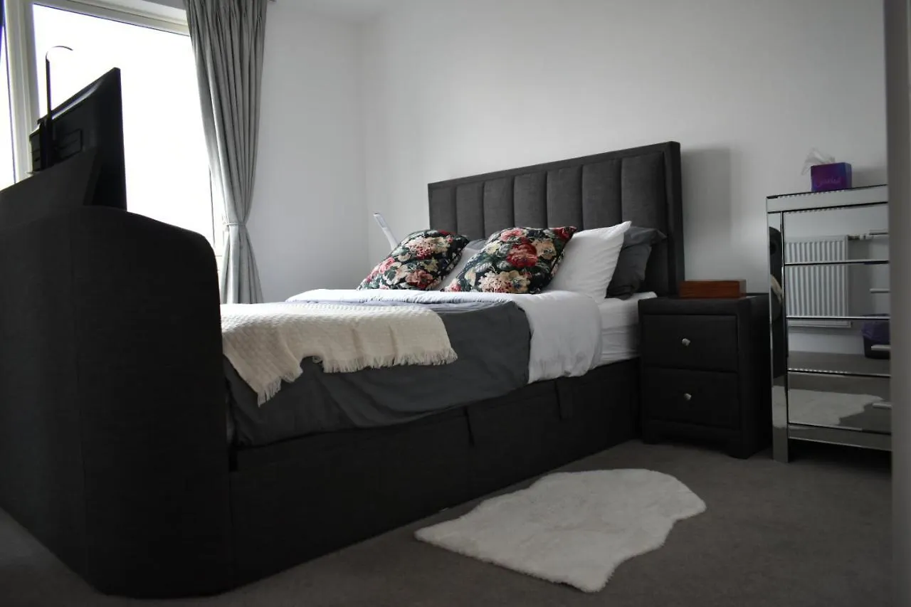 Homestay A Private En-Suite Bedroom In Bromley-By-Bow London